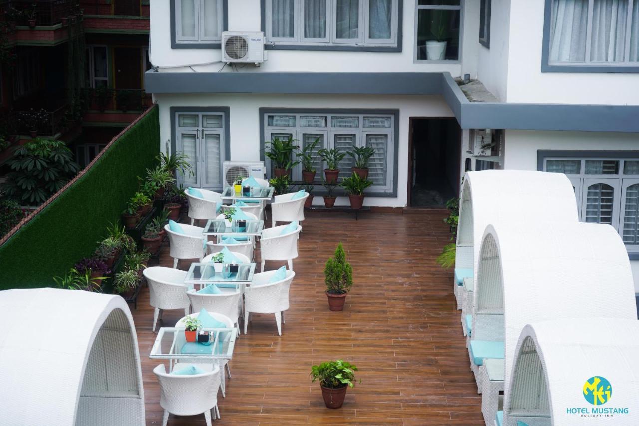 Hotel Mustang Holiday Inn Kathmandu Exterior photo