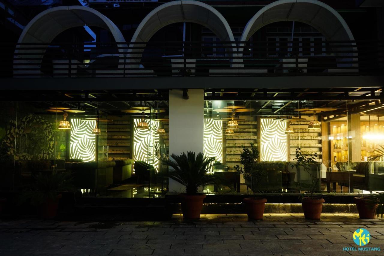 Hotel Mustang Holiday Inn Kathmandu Exterior photo