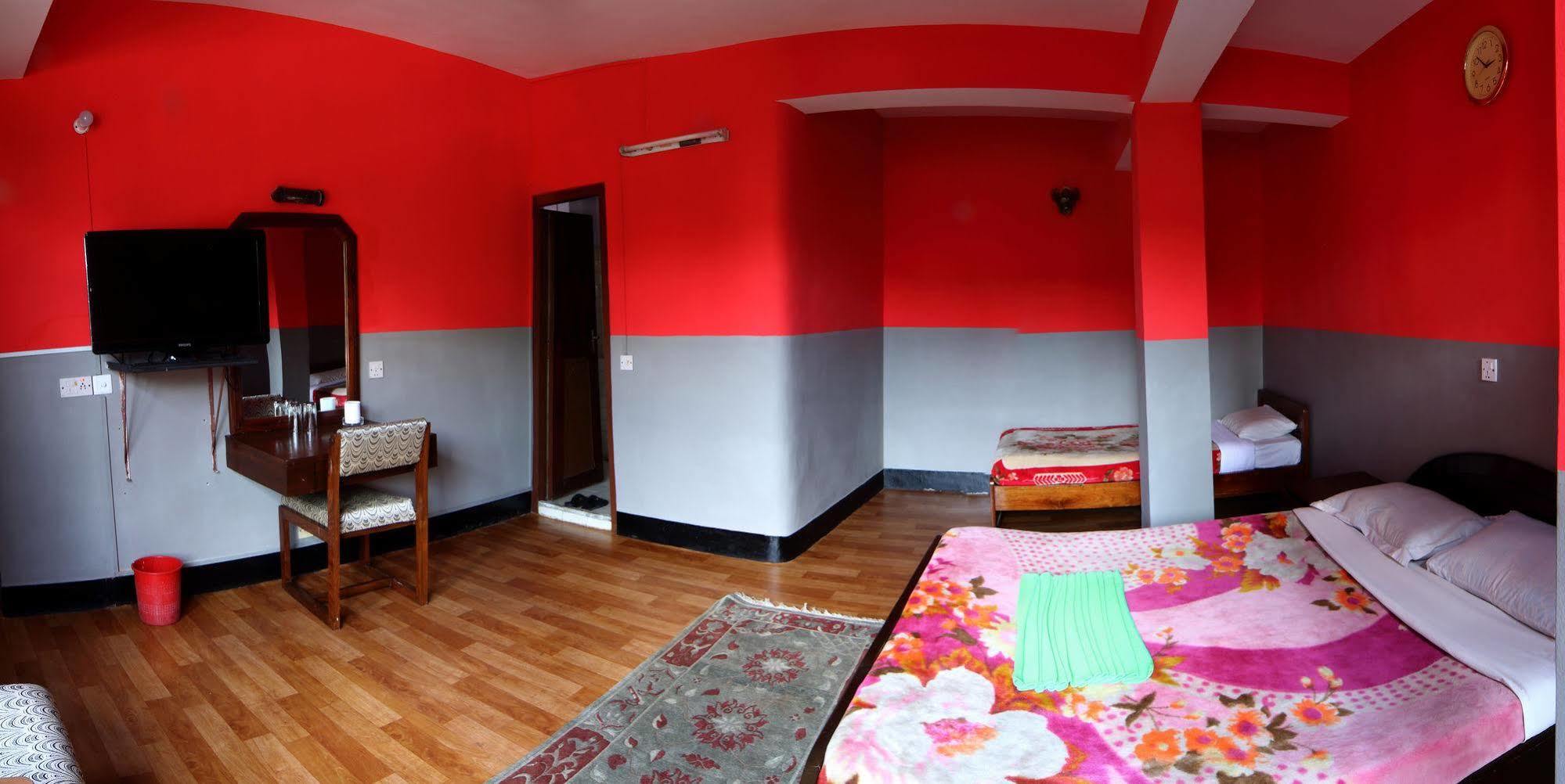 Hotel Mustang Holiday Inn Kathmandu Exterior photo